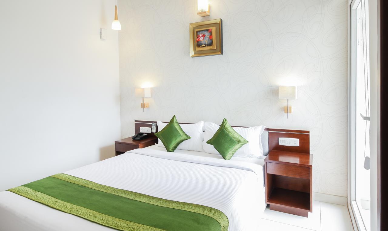 Maharaja Inn จิกมากาลูร์ ภายนอก รูปภาพ