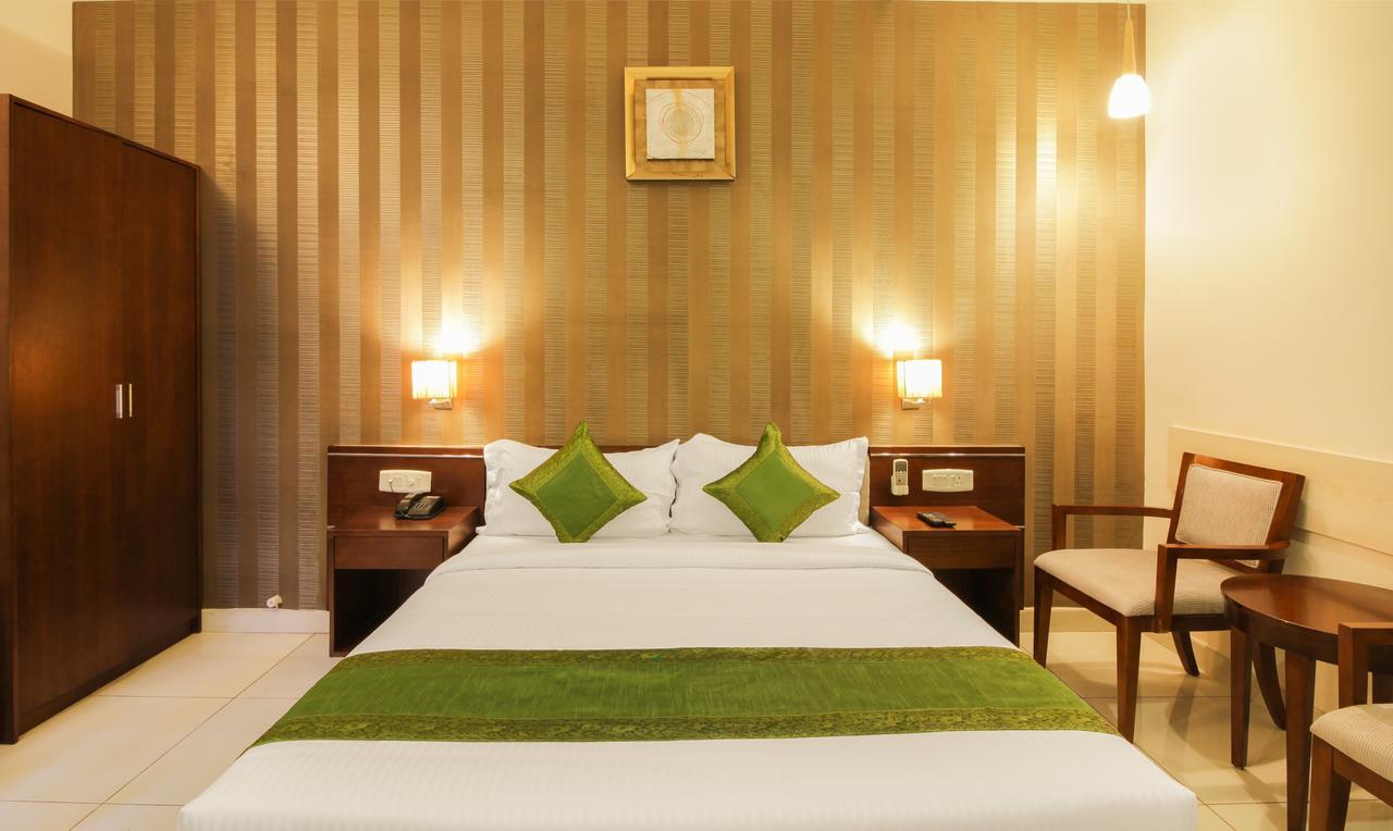 Maharaja Inn จิกมากาลูร์ ภายนอก รูปภาพ