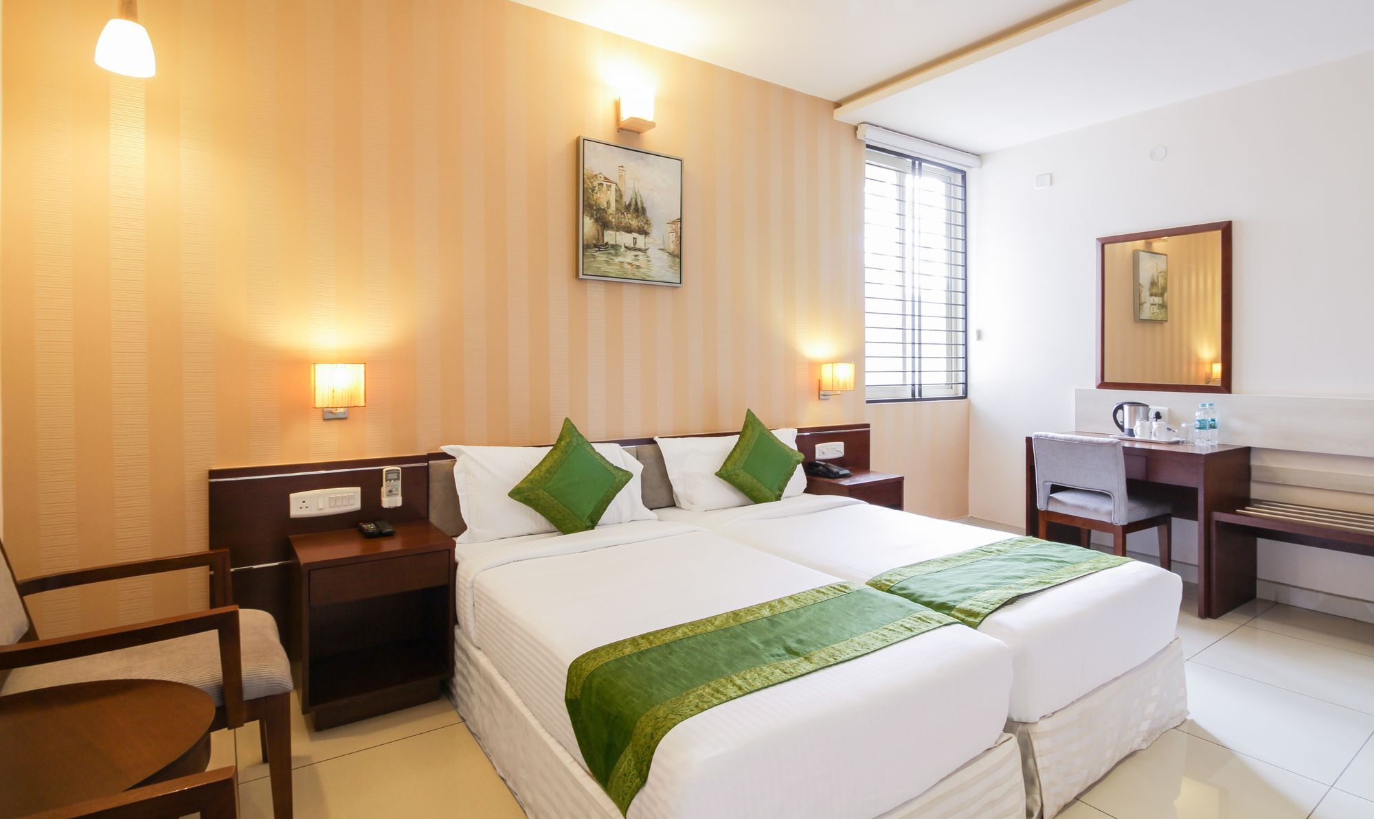Maharaja Inn จิกมากาลูร์ ภายนอก รูปภาพ